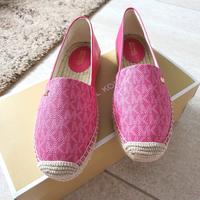 Gambar Sepatu Wanita MK Kendrik slip on rubin red dari Neaka Store undefined 1 Tokopedia