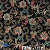 Gambar Kain Batik Nusantara Katun 40's Premium Foil SUPER LEMBUT JAWA TIMUR - Bojonegoro dari TokoBatikMurahOnline undefined 3 Tokopedia