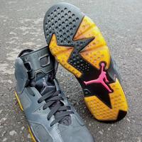 Gambar Sepatu Second Nike AJ 6 Retro Original Full Black dari Celebes Toserba undefined 4 Tokopedia