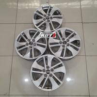 Gambar Velg Ori Copotan Mobil STD SIENTA R15 Hole 5X100 SILVER Pelek Murah dari velgsekenkedoya undefined 2 Tokopedia