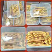 Gambar Pinggiran Potongan Kue Lapis Legit Premium Butter Wijsman Enak Yummy dari Cangcudz Beureumz undefined 3 Tokopedia