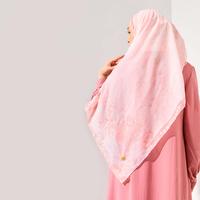 Gambar MAETALA - Pashmina Flowering In Spring Series - Salmon dari Maetala Indonesia undefined 4 Tokopedia