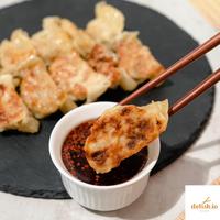 Gambar Gyoza Dumplings / Mandu / Otie Halal - Delishio - Isi 6, Chili oil dari Amaliaratrendy undefined 3 Tokopedia
