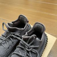 Gambar Yeezy Boost 350 Pirate Black V2 (Non Reflective) - US5 / UK4.5 / 37.5 dari tiauwgarage undefined 3 Tokopedia