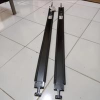 Gambar BAND SUB ASSY FUEL TANK SABUK TANGKI HINO LOHAN ENGKEL 77601-EW043 ORI dari Younik.Store undefined 1 Tokopedia