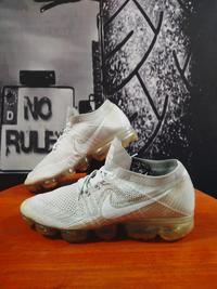 Gambar Sepatu Nike Vapor max grey size 42 dari king57 shoestore undefined 2 Tokopedia