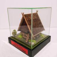 Gambar Miniatur Rumah Adat Tambi - Sulawesi Tengah ( UK 8x8x8cm ) dari Arqee art undefined 4 Tokopedia