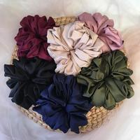 Gambar Cemol Scrunchie Ikat Rambut Cepol Kunciran Jumbo Premium Hijab Jilbab - Besar dari Allstore PKU undefined 5 Tokopedia