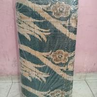 Gambar Tikar Plastik Merk Gunung  Uk. 3x6 MOTIF RANDOM dari LovelyDayss undefined 2 Tokopedia
