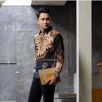 Gambar KEMEJA BATIK MOTIF ARSHAKA BLACK - L, slimfit dari muiszubatik undefined 2 Tokopedia