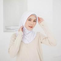 Gambar hijab olahraga kerudung sport mini bahan jersey - Putih dari hijabInd. undefined 4 Tokopedia
