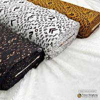 Gambar Kain Tenun Batik Lontara Bugis Makassar Hitam - Tenun Sengkang PKU - Putih dari Tenun Sengkang undefined 1 Tokopedia