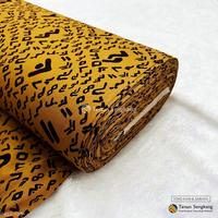 Gambar Kain Tenun Batik Lontara Bugis Makassar Hitam - Tenun Sengkang PKU - Putih dari Tenun Sengkang undefined 5 Tokopedia