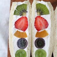 Gambar Fruit Sandwich / Fruit Sando Sandwich / Sando / Fresh Fruit Sandwich - Jeruk dari vancy_cakes undefined 5 Tokopedia