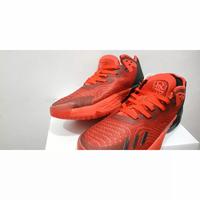 Gambar SEPATU BASKET ADIDAS DON ISSUE 4 LOW TEAM VICTORY RED dari BIYONSPORT undefined 5 Tokopedia