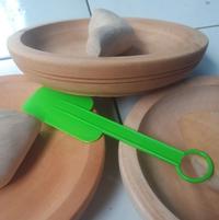 Gambar Set Ulekan Mutu Kayu Seokan Sendok Plasik Alat Penghalus Bumbu Sambal - 18cm dari Emima Dapoer Shop undefined 3 Tokopedia