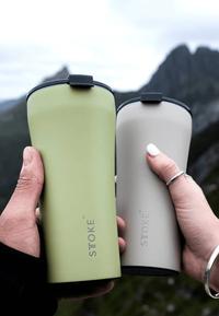 Gambar Botol Minum Sttoke Leakproof Powder Coating Insulated Ceramic Cup 12oz - Mousse Taupe dari Revive Official undefined 3 Tokopedia