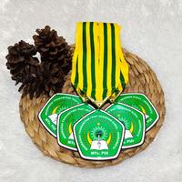 Gambar MEDALI RESIN MURAH UNTUK WISUDA KELULUSAN PERPISAHAN dari Toko Maradika undefined 1 Tokopedia
