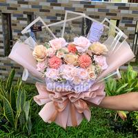 Gambar bouquet bunga| buket bunga wisuda | buket bunga cimahi-bandung - Model 2, Instan dari Clola Gift undefined 3 Tokopedia