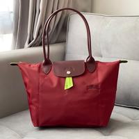 Gambar Lc club slh red dari OriginalBag undefined 1 Tokopedia
