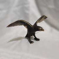 Gambar Patung Burung Elang Hiasan Logam Kuningan Eagle Bird Statue Dekorasi 3 dari Mentari Bali Craft undefined 2 Tokopedia