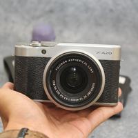 Gambar FUJIFILM XA20 KAMERA MIRRORLESS COCOK UNTUK MUA DAN BEAUTY VLOGGER - Fullset Tas dari Bro Kamera undefined 1 Tokopedia