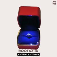 Gambar Kotak Perhiasan Mewah Lampu Mica /Cincin / Proposal Ring / Diamond - Gold Glossy dari Qotax Indonesia undefined 4 Tokopedia