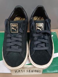 Gambar PUMA Suede Platform Mono Satin Size 36 (36582805) Original (Bekas) dari HATISENANG168 undefined 3 Tokopedia