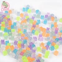 Gambar MINI FAKE ICE CUBE GLOW IN THE DARK fake dessert food es batu mainan dari Clover Lynn Store undefined 2 Tokopedia