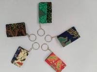 Gambar (BISA COD) GANTUNGAN KUNCI DOMPET BATIK HARGA PER PCS UKURAN 6x3 cm - dari Jauharahshoop undefined 3 Tokopedia