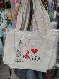 Gambar (BISA COD) TOTE BAG I LOVE JOGJA MALIOBORO TUGU UKURAN 41x33 cm - TAS dari Jauharahshoop undefined 3 Tokopedia
