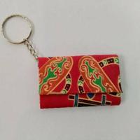 Gambar (BISA COD) GANTUNGAN KUNCI DOMPET BATIK HARGA PER PCS UKURAN 6x3 cm - dari Jauharahshoop undefined 2 Tokopedia
