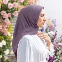 Gambar Hijab Bella Lasercut Pollycotton - Laser cut keliling pinggiran Kerudung Square Segi Empat - MAROON dari Lokalpremium undefined 2 Tokopedia