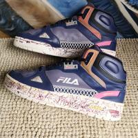 Gambar Sepatu Basket Fila Teratach 43 dari chezmoi.id undefined 4 Tokopedia