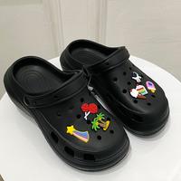Gambar Sandal Crocs Kekinian Premium - Beigie, 39-40 dari Jessly Official Store undefined 4 Tokopedia