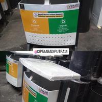 Gambar Tempat sampah 2in1 plat hitam model topi knokdown dari Cipta Abadi Putra undefined 3 Tokopedia