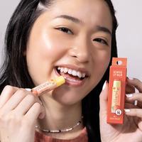 Gambar Buttered Bundle 2 in 1 2pcs Lipbalm Varian Rasa Melembabkan Serta Membantu Mencerahkan Bibir Menyembuhkan Bibir Kering da Pecah Pecah dengan multi Vitamin - PeachApr+Coco dari Buttered undefined 3 Tokopedia