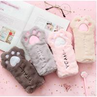 Gambar Tempat Pensil Bulu/ Pouch Make Up /Kotak Pensil - grey dari VAW-Shop undefined 1 Tokopedia