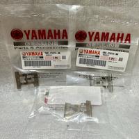 Gambar Besi Penahan Kampas Rem Jupiter MX Vixion Yamaha Original dari Wira Motor Sparepart undefined 1 Tokopedia