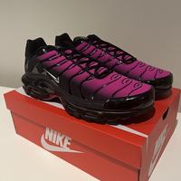 Gambar Nike Air Max Plus TN "Black/Metallic Silver/Pink Sunset" Original BNIB - 42.5 dari Jakarta Planet Sneakers undefined 1 Tokopedia