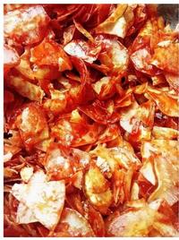 Gambar keripik singkong balado 110gr pedas dari Belvania shop gold undefined 2 Tokopedia