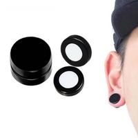 Gambar Anting Pria / Anting Magnet / Anting Pria Titanium dari LapakKita Jewelry undefined 3 Tokopedia