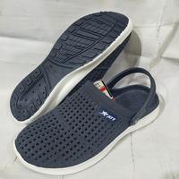 Gambar sepatu sandal selop pria karet merk Att dari 1000 SHOES undefined 4 Tokopedia