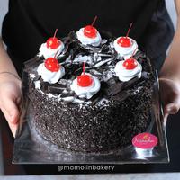 Gambar Momolin Bakery Authentic Blackforest - Premium Cake - Kue Coklat - 16cm dari Momolin Bakery undefined 3 Tokopedia