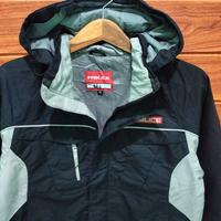Gambar jaket snowboard pria FABLICE waterproof outdoor casual mountain gunung dari RF_thrift undefined 2 Tokopedia
