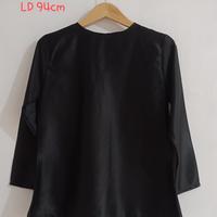 Gambar blouse Atasan silk - Hitam dari Vien's Gallery undefined 3 Tokopedia
