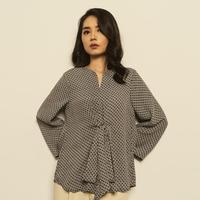 Gambar URBAN&CO Fashion Tie Knot Printed Blouse - 1212078 - S dari URBAN&CO OFFICIAL undefined 1 Tokopedia