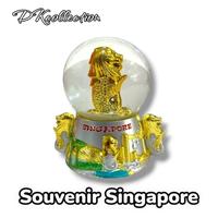 Gambar SNOWBALL SINGAPORE souvenir SNOWGLOBE SINGAPORE SNOWBALL SINGAPURA dari DKMART EXPRESS undefined 3 Tokopedia