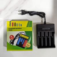 Gambar charger 4 slot desktop cas baterai 18650 dari Cybercyber undefined 2 Tokopedia