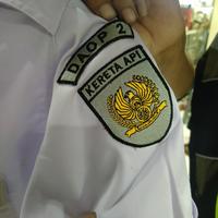 Gambar seragam KAI kemeja KAI pdh KAI baju KAI seragam kereta api kemeja R6 - putih, S dari pns lokal shop undefined 4 Tokopedia